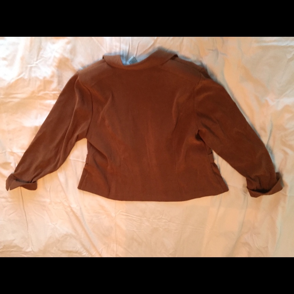 Beautiful ultra suede blazer - Picture 2 of 3